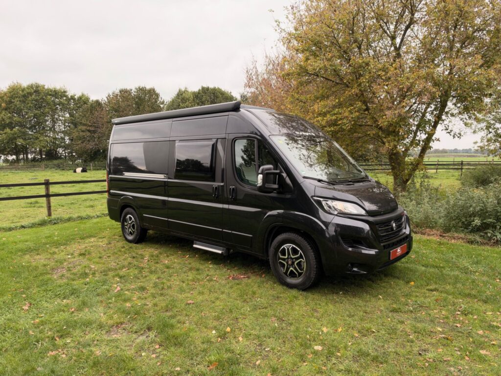 Sunlight Cliff 600 Buscamper | Automaat | 160 PK | Fietsendrager